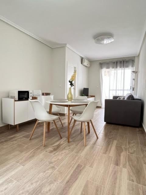 Ferienwohnung Eb By Zanis Torrevieja Exterior foto